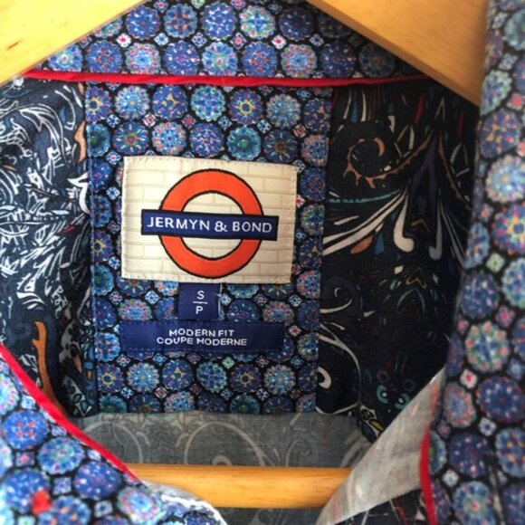 Jermyn & Bond Button Up Sport Shirt Size Small Blue Print - Picture 6 of 9